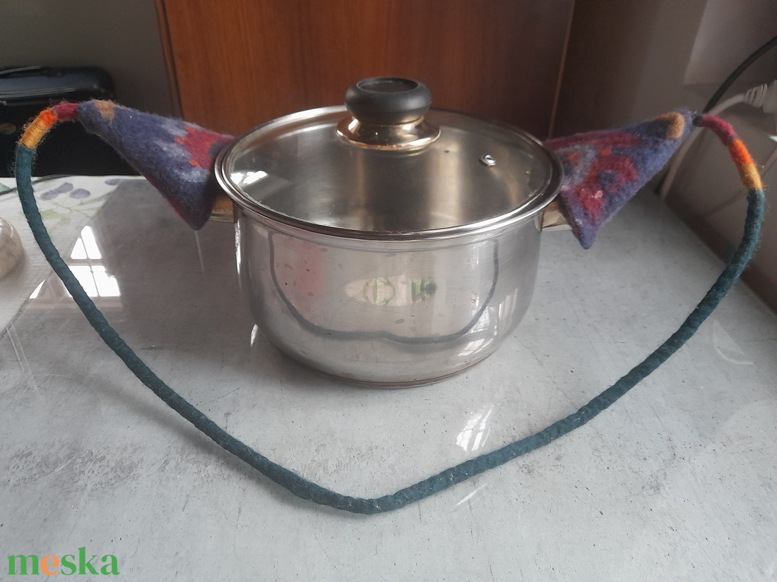 nemezelt edényfogó - otthon & életmód - konyhafelszerelés, tálalás - konyhai textil - edényfogó & edényfedő - Meska.hu