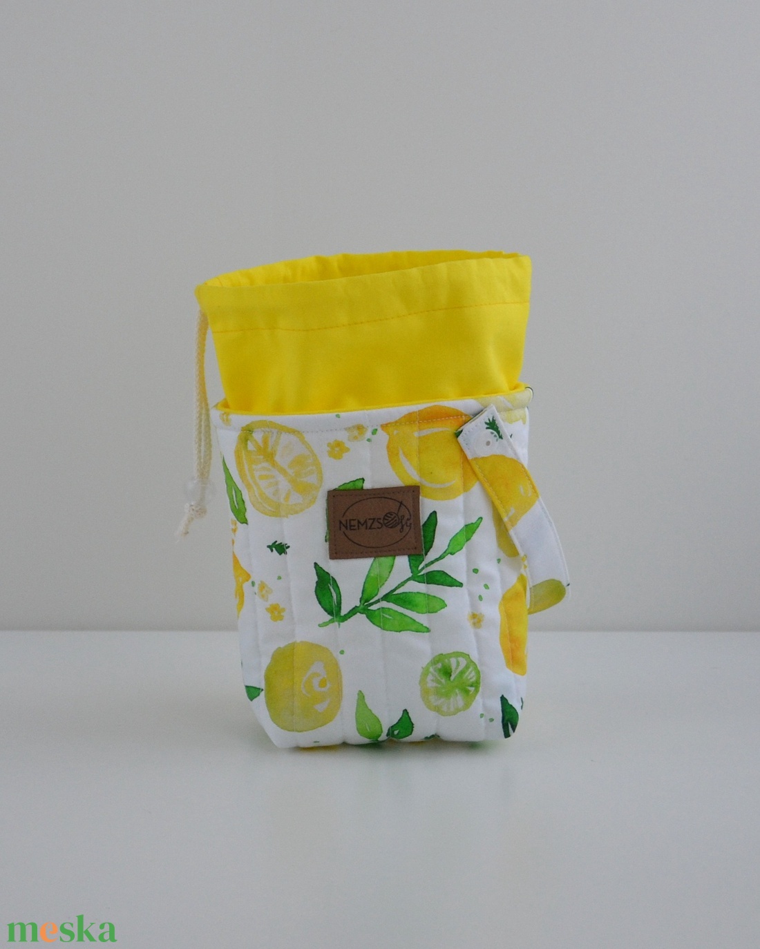 Kis méretű behúzós projekt táska kézimunkához (citromos) - táska & tok - kézitáska & válltáska - kézitáska - Meska.hu Kis méretű behúzós projekt táska kézimunkához (citromos) - táska & tok - kézitáska & válltáska - kézitáska - Meska.hu