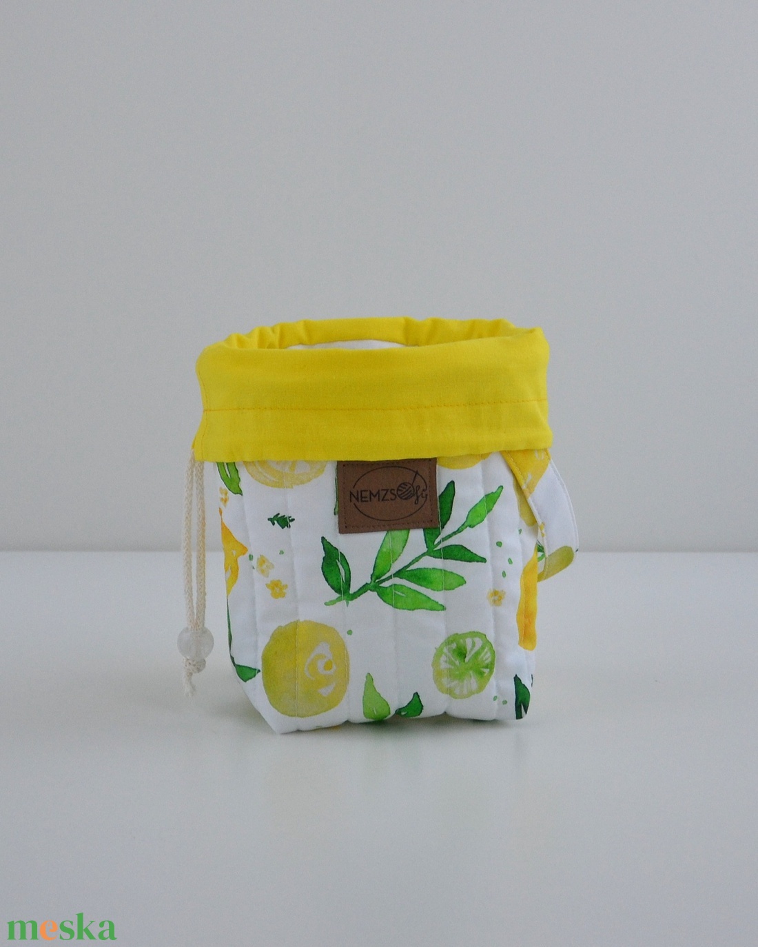 Kis méretű behúzós projekt táska kézimunkához (citromos) - táska & tok - kézitáska & válltáska - kézitáska - Meska.hu Kis méretű behúzós projekt táska kézimunkához (citromos) - táska & tok - kézitáska & válltáska - kézitáska - Meska.hu