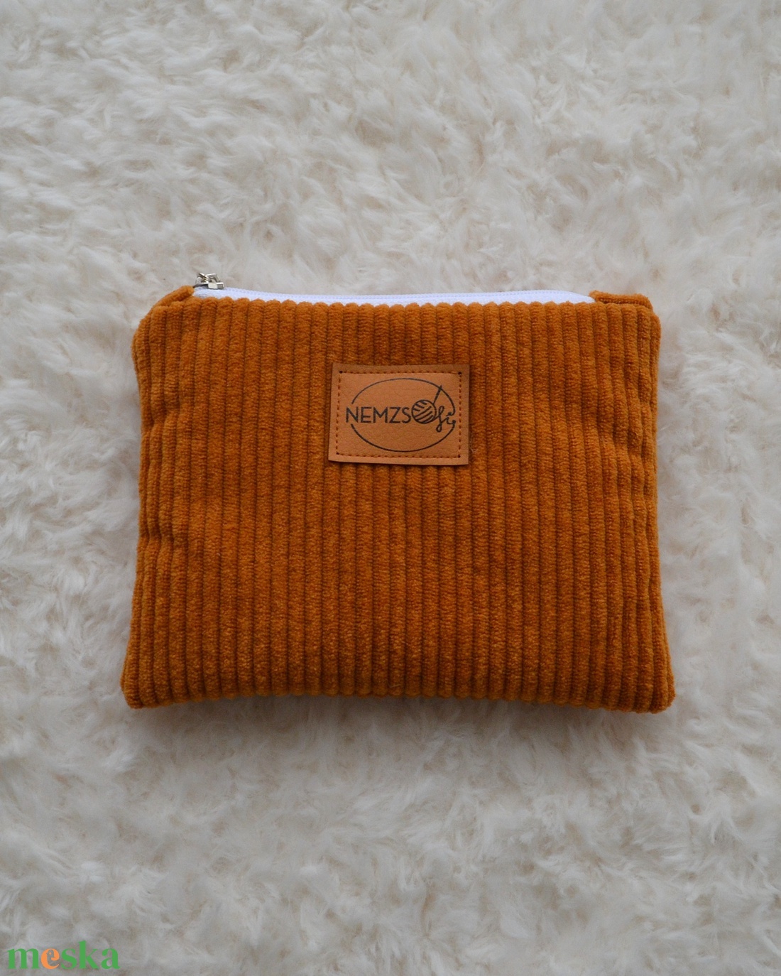 Kis cipzáros nesszeszer (mustár kordbársony) - táska & tok - kézitáska & válltáska - belső rendező - Meska.hu