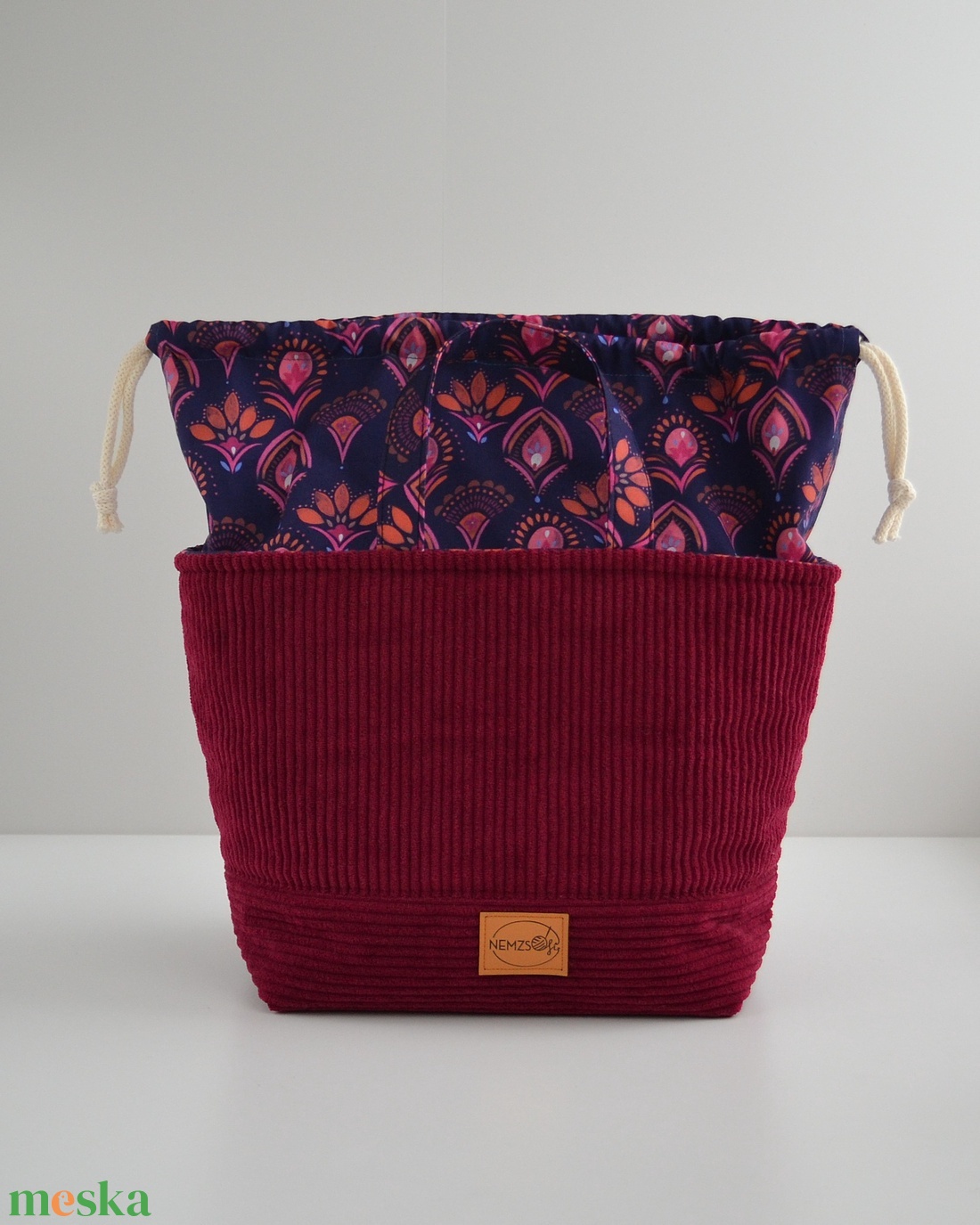 Nagy méretű behúzós projekt táska kézimunkához (bordó kordbársony) - táska & tok - kézitáska & válltáska - kézitáska - Meska.hu