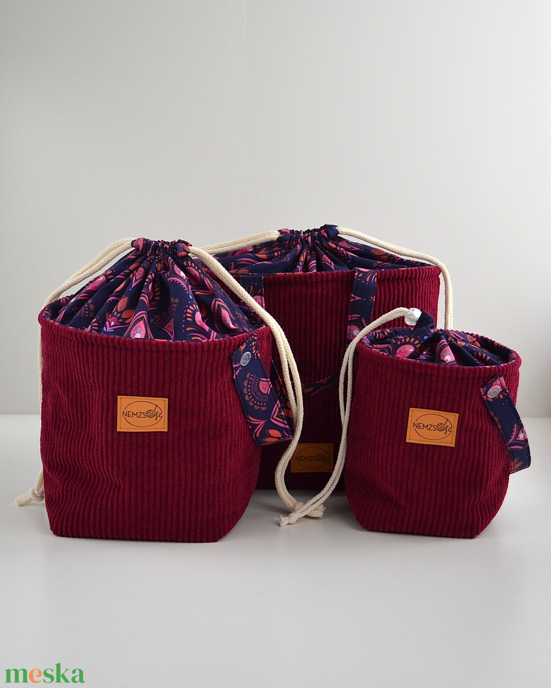 Nagy méretű behúzós projekt táska kézimunkához (bordó kordbársony) - táska & tok - kézitáska & válltáska - kézitáska - Meska.hu