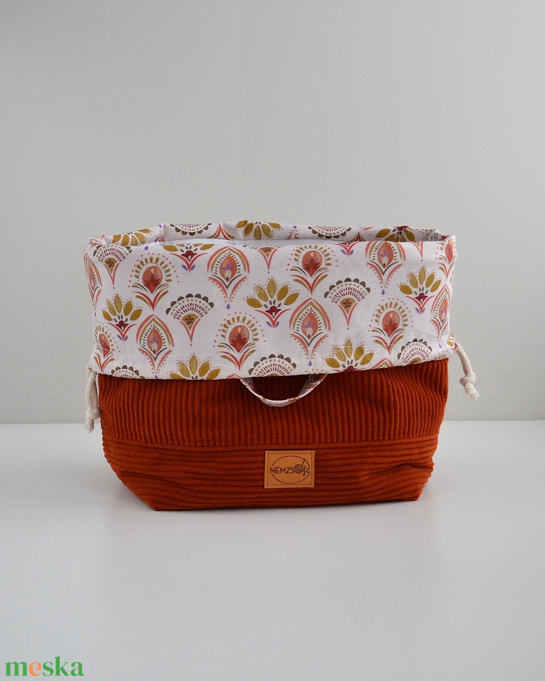 Nagy méretű behúzós projekt táska kézimunkához (sötét narancs kordbársony) - táska & tok - kézitáska & válltáska - kézitáska - Meska.hu