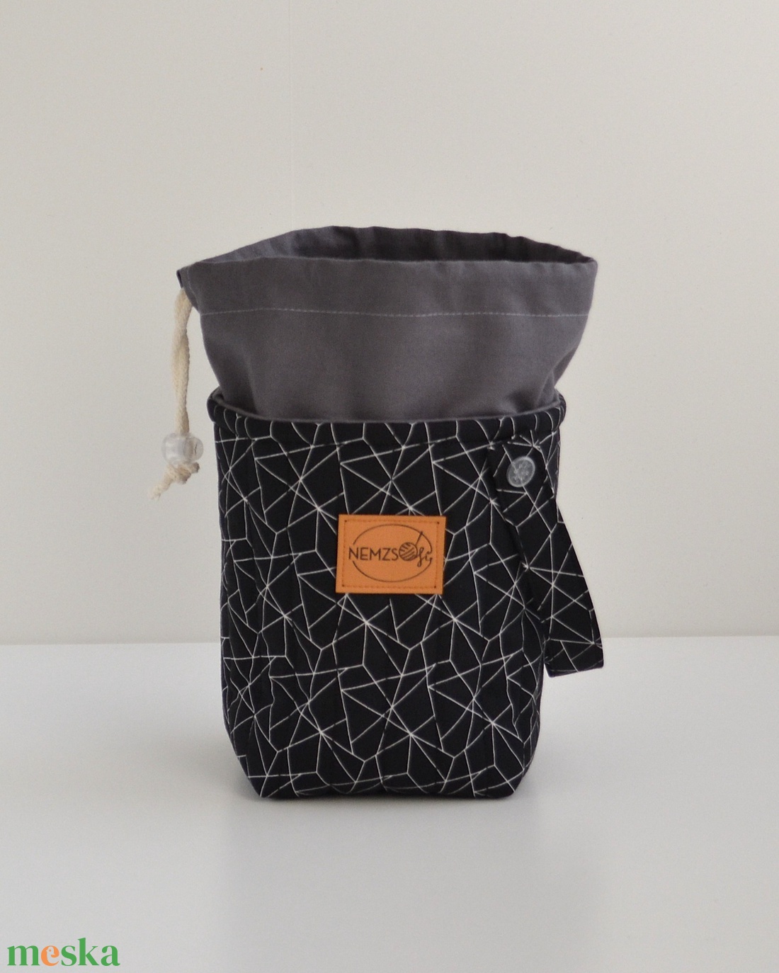 Kis méretű behúzós projekt táska kézimunkához (geometrikus) - táska & tok - kézitáska & válltáska - kézitáska - Meska.hu