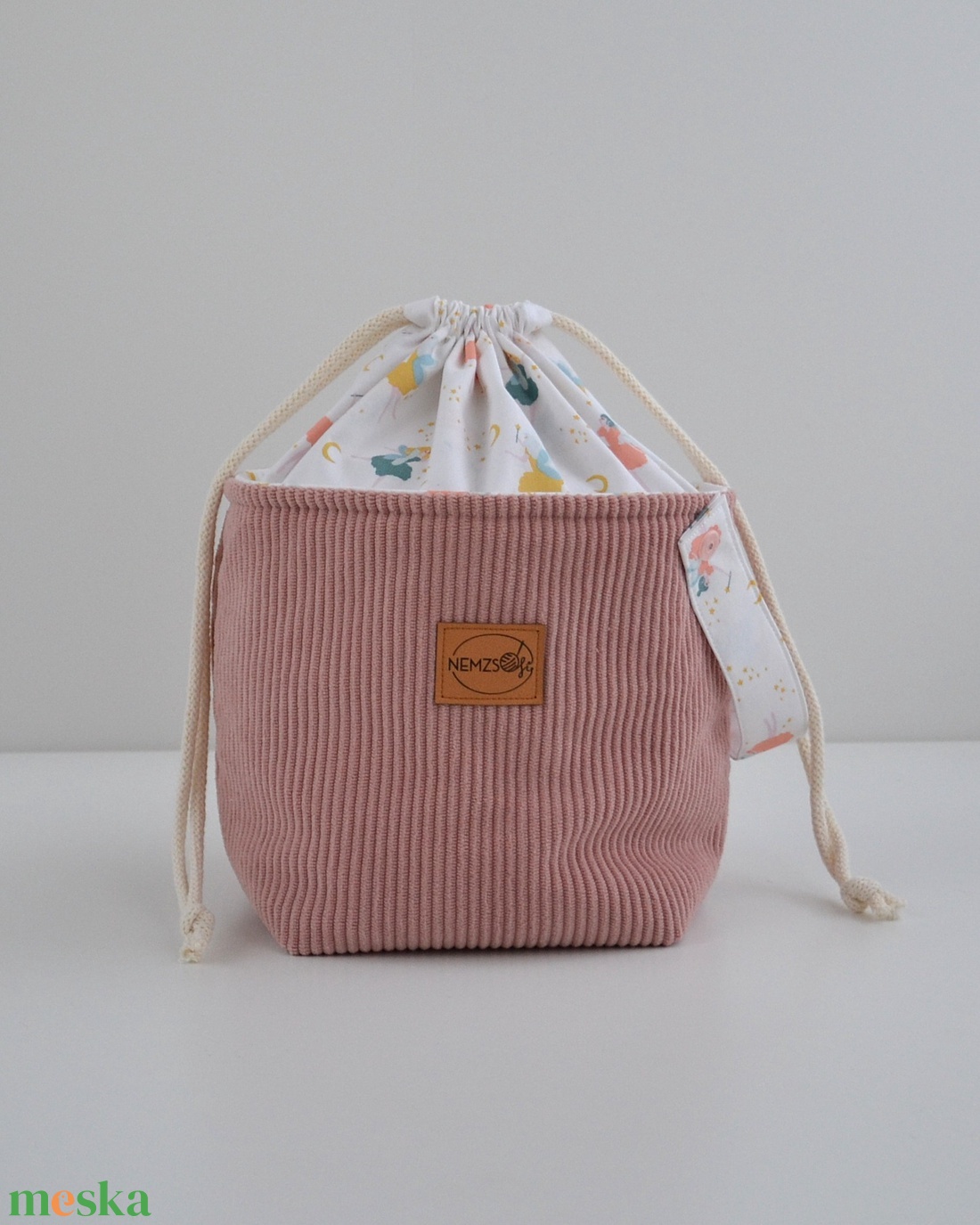 Közepes méretű behúzós projekt táska kézimunkához (rózsaszín kordbársony) - táska & tok - kézitáska & válltáska - kézitáska - Meska.hu