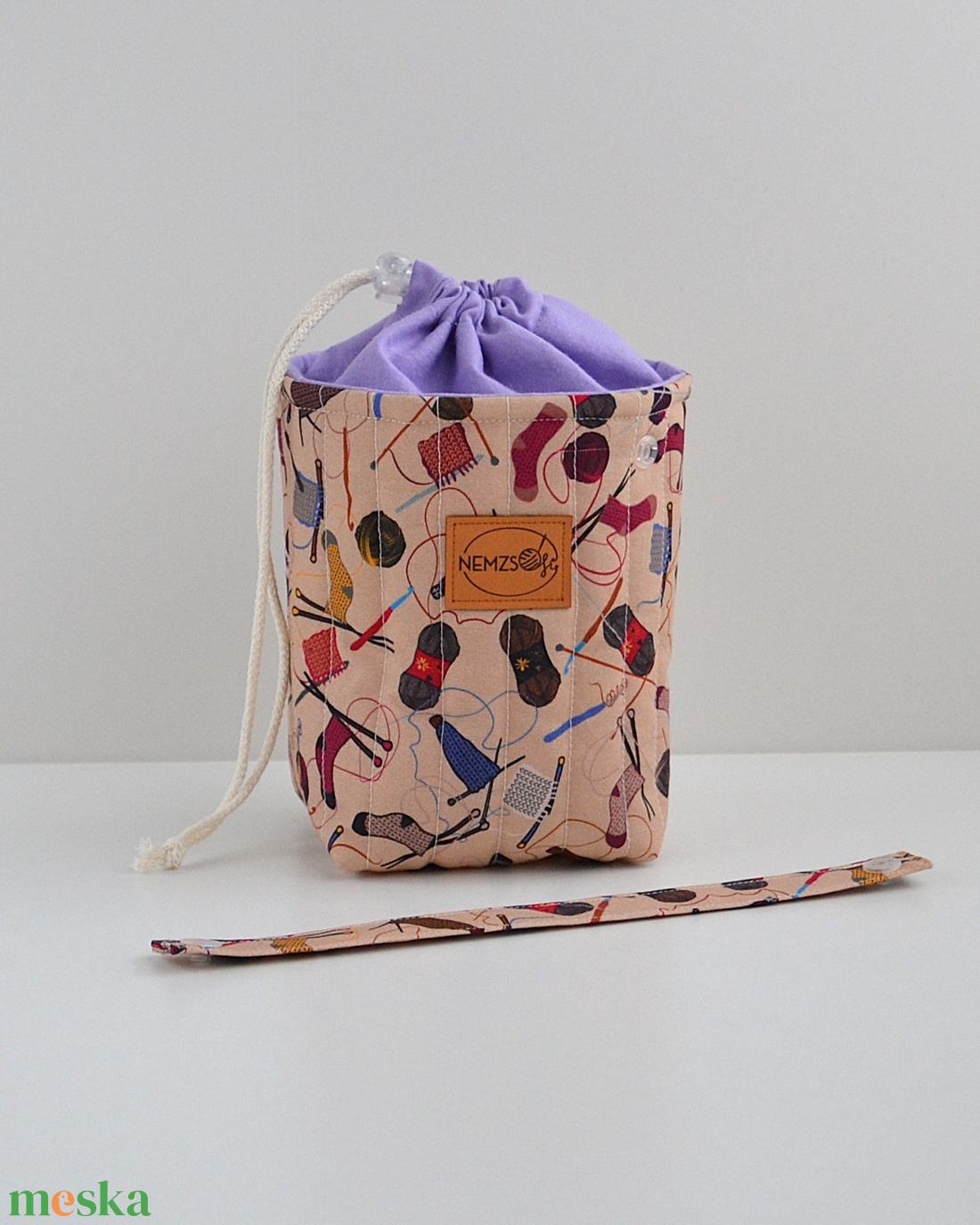 Kis méretű behúzós projekt táska kézimunkához (fonalas) - táska & tok - kézitáska & válltáska - kézitáska - Meska.hu