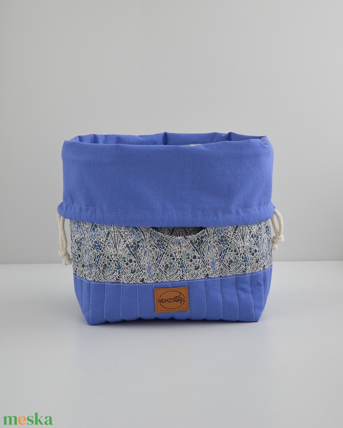 Nagy méretű behúzós projekt táska kézimunkához (Liberty Ianthe Blossom B Tana Lawn) - táska & tok - kézitáska & válltáska - kézitáska - Meska.hu