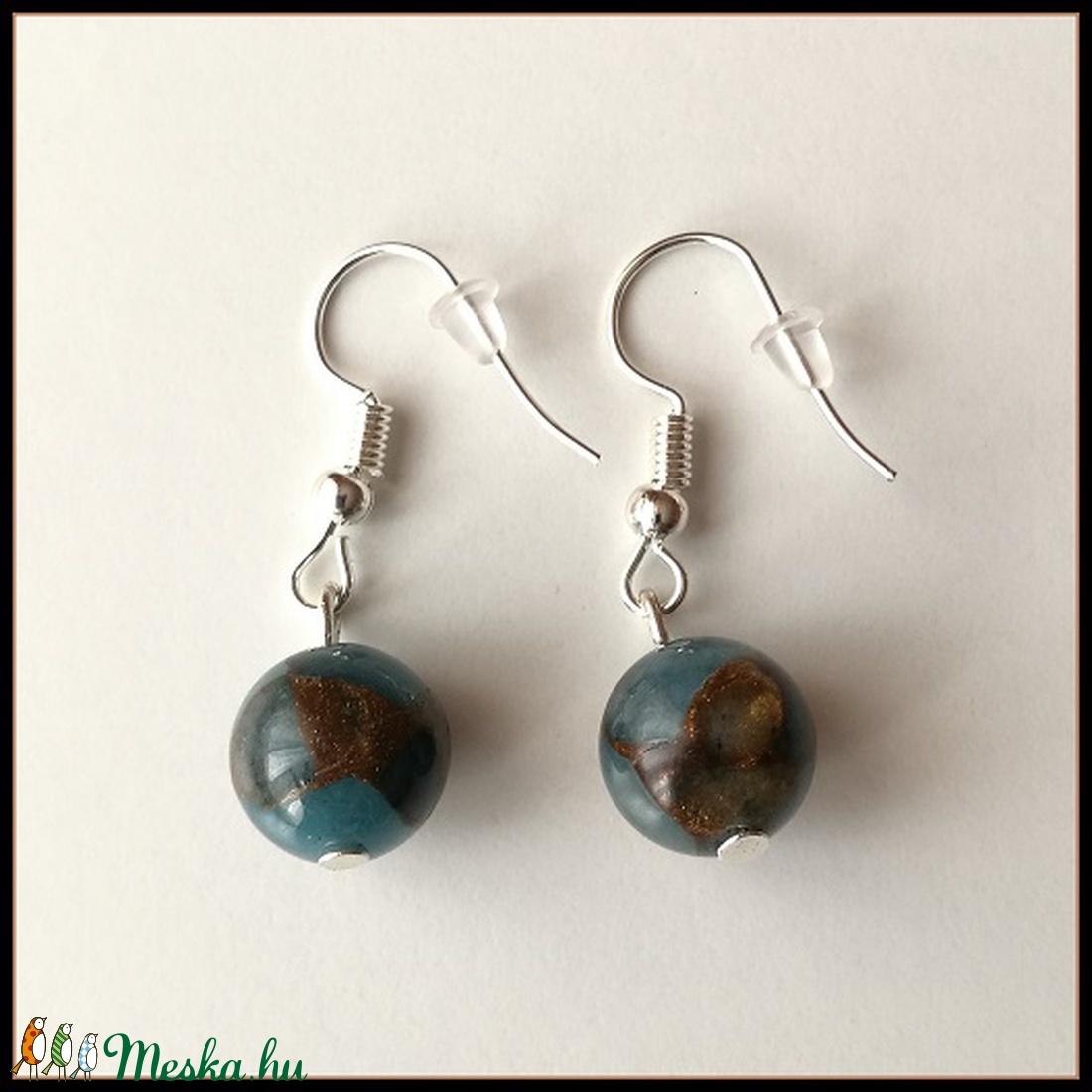 Tó kék gránát rekeszes ásvány fülbevaló, 1 cm-es, gömb alakú magas minőségű természetes féldrágakövekből -  - Meska.hu