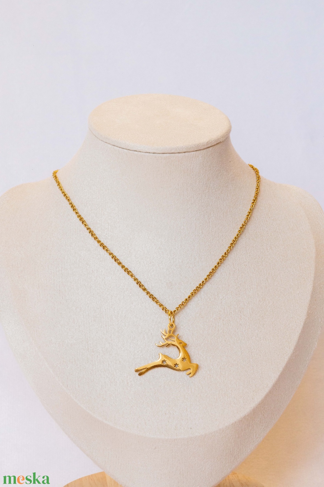 Rénszarvas medálos nyaklánc � rozsdamentes acél, arany bevonat (18K) - ékszer - nyaklánc - medál - Meska.hu