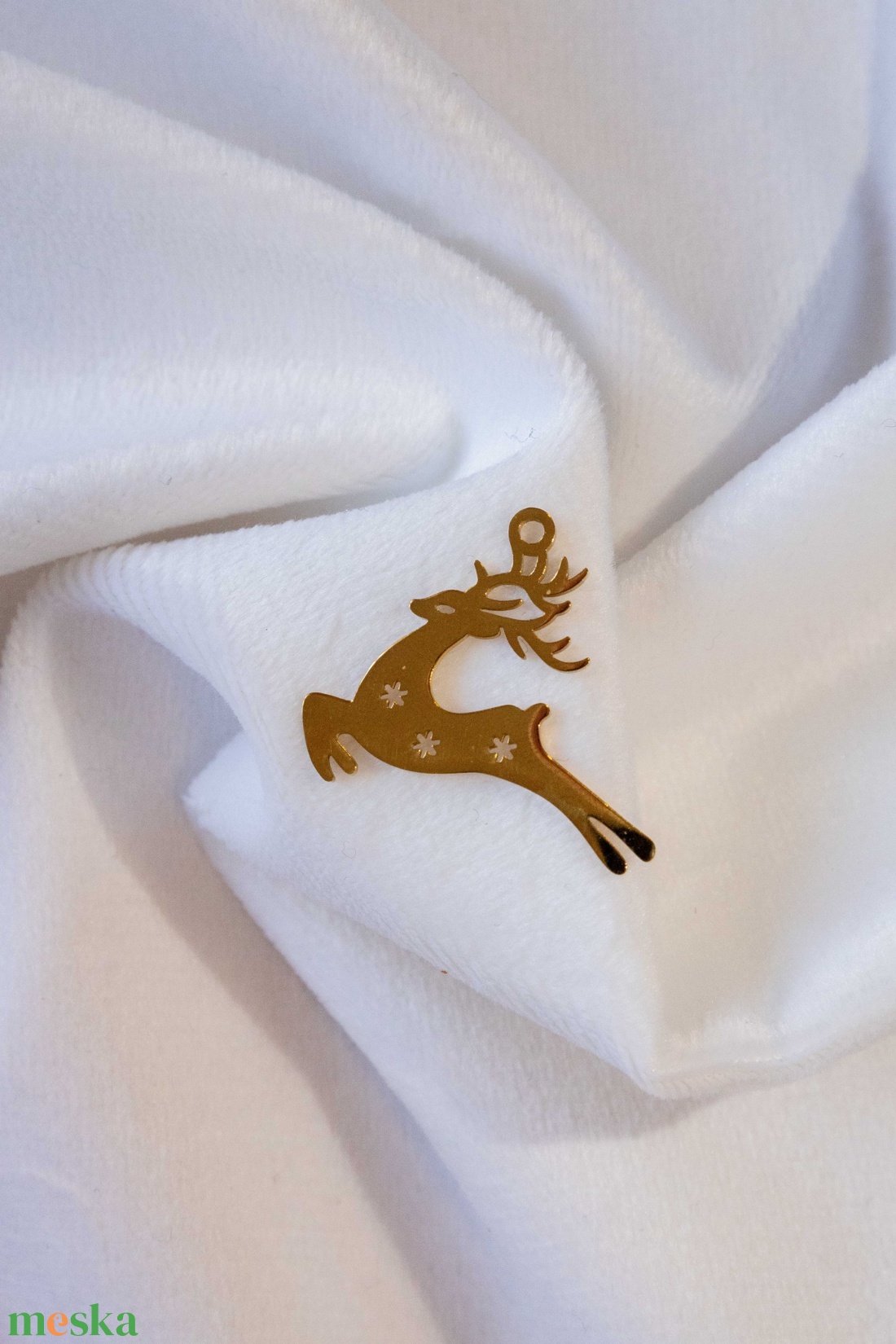 Rénszarvas medálos nyaklánc � rozsdamentes acél, arany bevonat (18K) - ékszer - nyaklánc - medál - Meska.hu