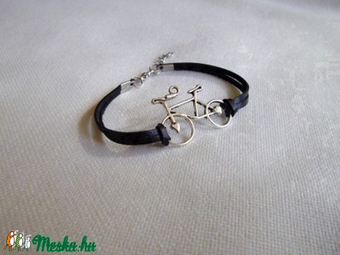 Biciklis karkötő (fekete) -  - Meska.hu
