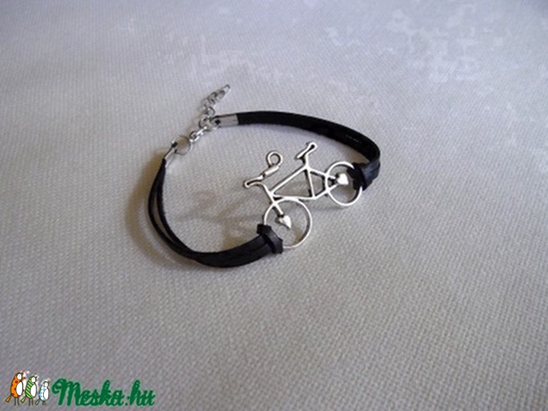 Biciklis karkötő (fekete) -  - Meska.hu