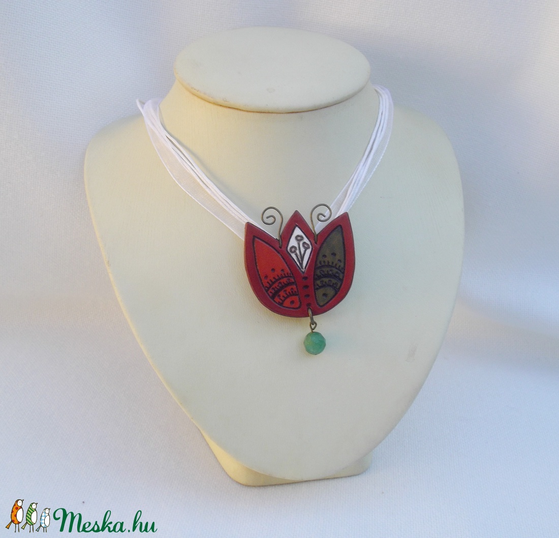 Magyaros tulipánékszer, kokárda (kitűző és nyaklánc egyben) - ékszer - kitűző és bross - Meska.hu Magyaros tulipánékszer, kokárda (kitűző és nyaklánc egyben) - ékszer - kitűző és bross - Meska.hu