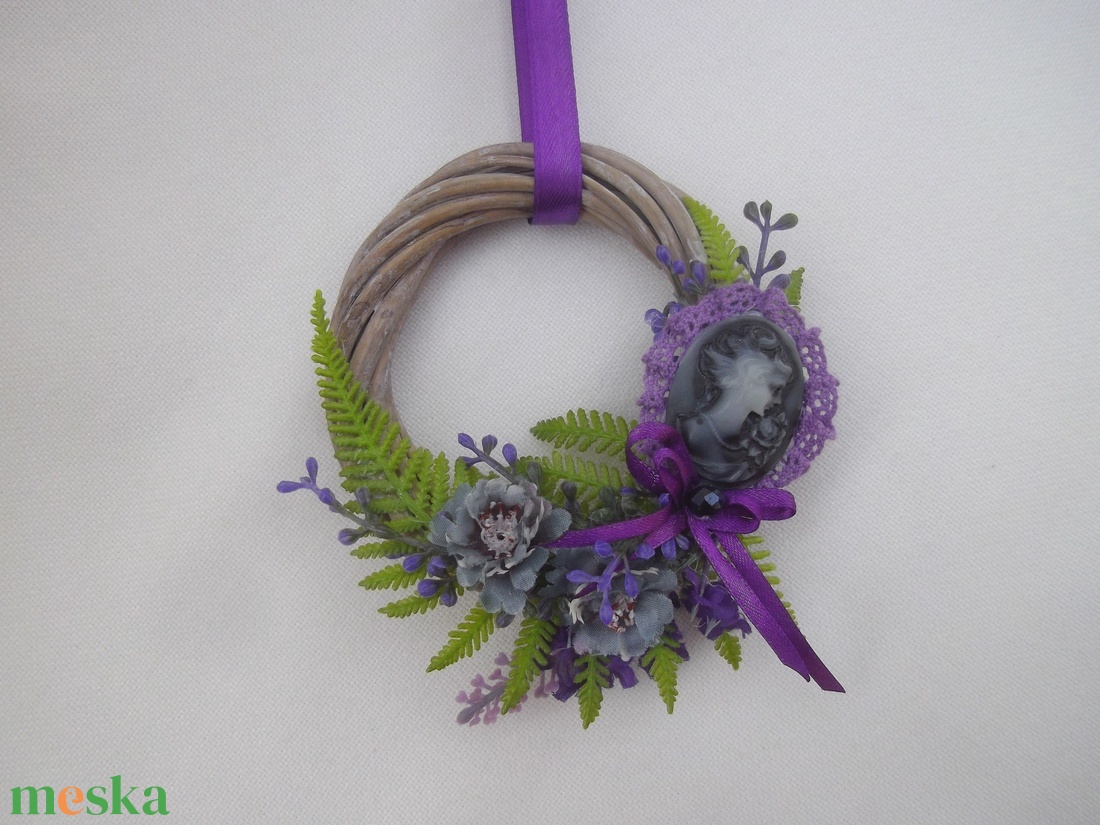 Mini koszorú, mini kopogtató, Kámeás koszorú, bútordísz - otthon & életmód - dekoráció - ajtó- és ablak dekoráció - ajtódísz & kopogtató - Meska.hu