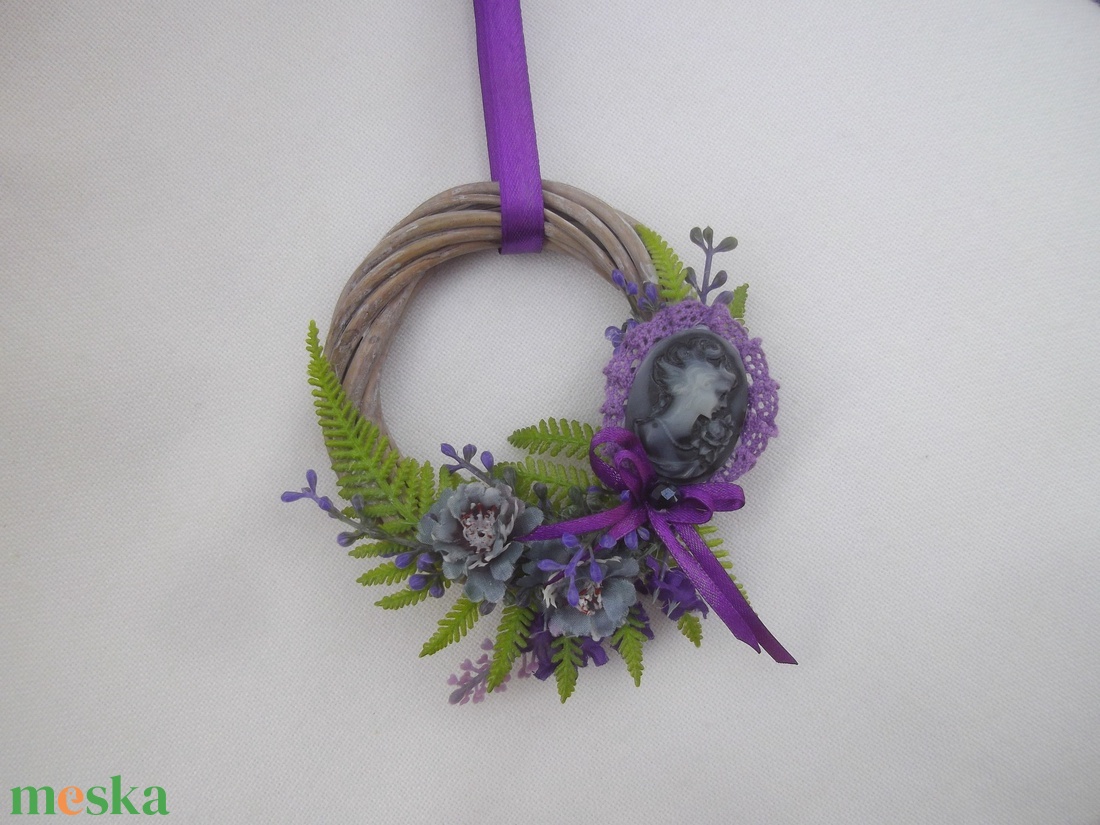 Mini koszorú, mini kopogtató, Kámeás koszorú, bútordísz - otthon & életmód - dekoráció - ajtó- és ablak dekoráció - ajtódísz & kopogtató - Meska.hu