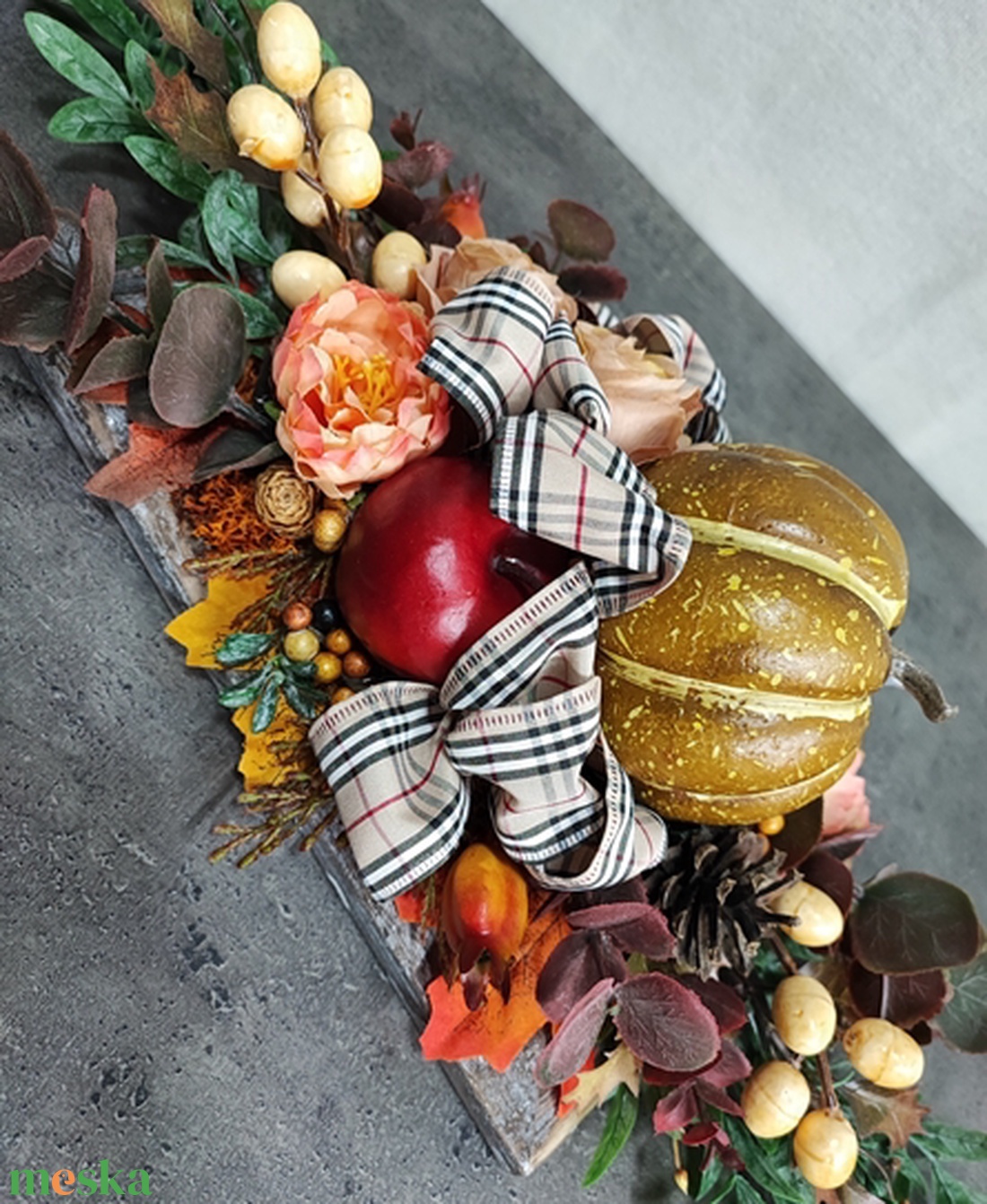 Őszi asztaldísz fa tálcán - 12x50cm - otthon & életmód - dekoráció - asztal és polc dekoráció - asztaldísz - Meska.hu Őszi asztaldísz fa tálcán - 12x50cm - otthon & életmód - dekoráció - asztal és polc dekoráció - asztaldísz - Meska.hu