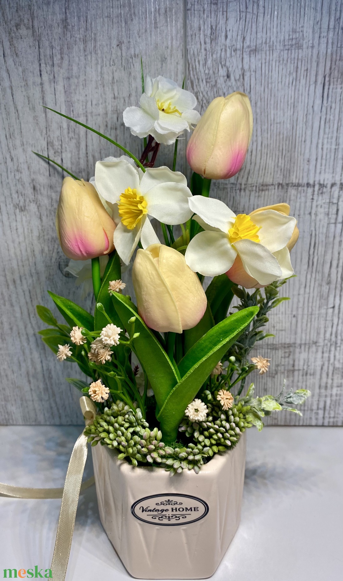 Tulipán és nárcisz kerámiakaspóban -  - Meska.hu