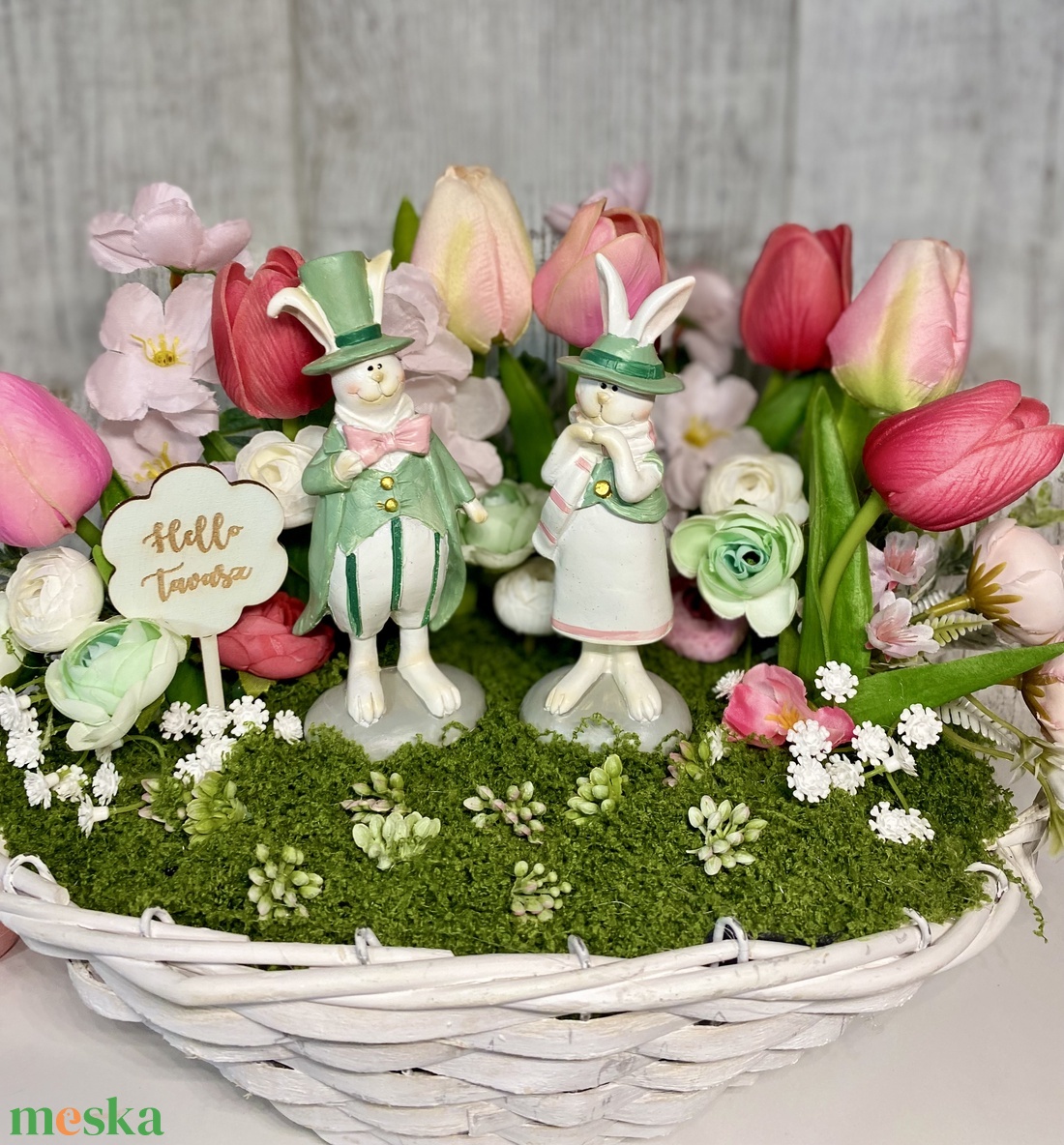 Húsvéti kosár asztaldísz nyuszi párral - ünnepi díszek, dekorációk - húsvéti díszek és dekorációk - húsvéti virágos díszek - Meska.hu