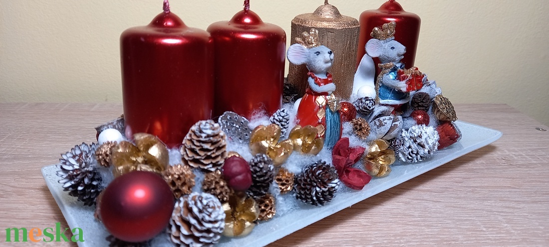 Adventi asztaldísz üvegtálon, egérkirállyal és királynővel - karácsony - adventi díszek - adventi koszorú - Meska.hu