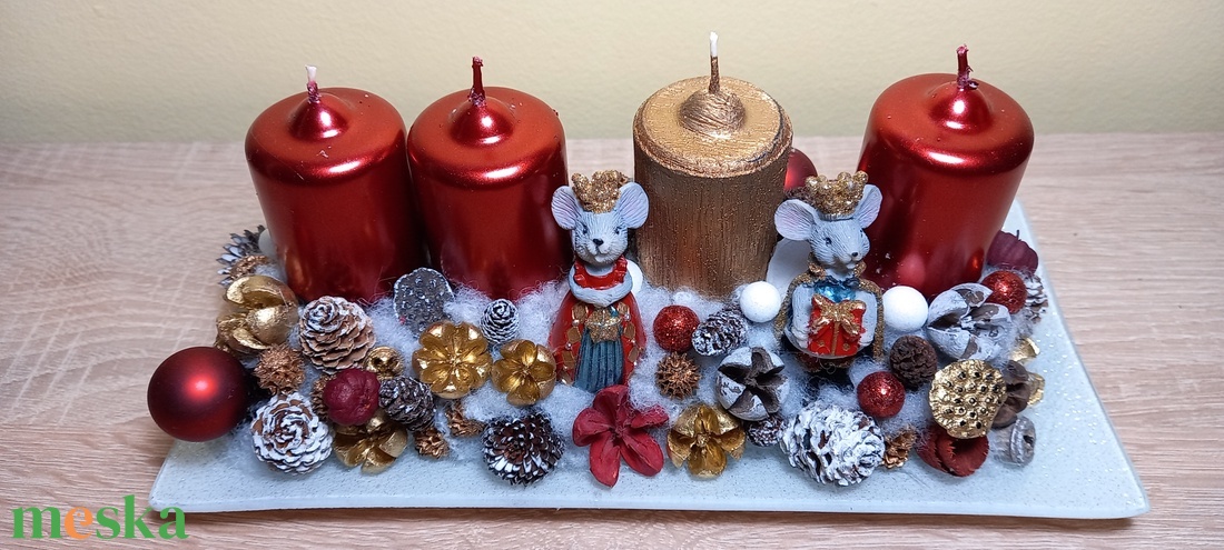 Adventi asztaldísz üvegtálon, egérkirállyal és királynővel - karácsony - adventi díszek - adventi koszorú - Meska.hu