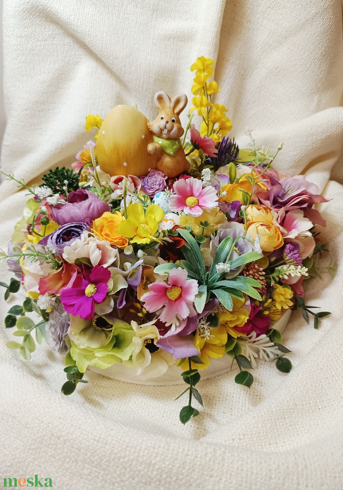 Kerek húsvéti asztaldísz - ünnepi díszek, dekorációk - húsvéti díszek és dekorációk - húsvéti virágos díszek - Meska.hu