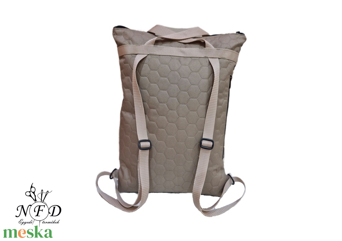 Egyedi kész�tésű három az egyben Ló mintás válltáska-hátizsák vízhatlan anyagból. - táska & tok - variálható táska - Meska.hu