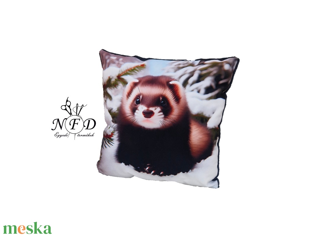 Gyönyörű egyedi dekorpárna Golden vadászgörény mintával!(csak huzat!) - otthon & életmód - lakástextil - párna & párnahuzat - díszpárna (belsővel együtt) - Meska.hu