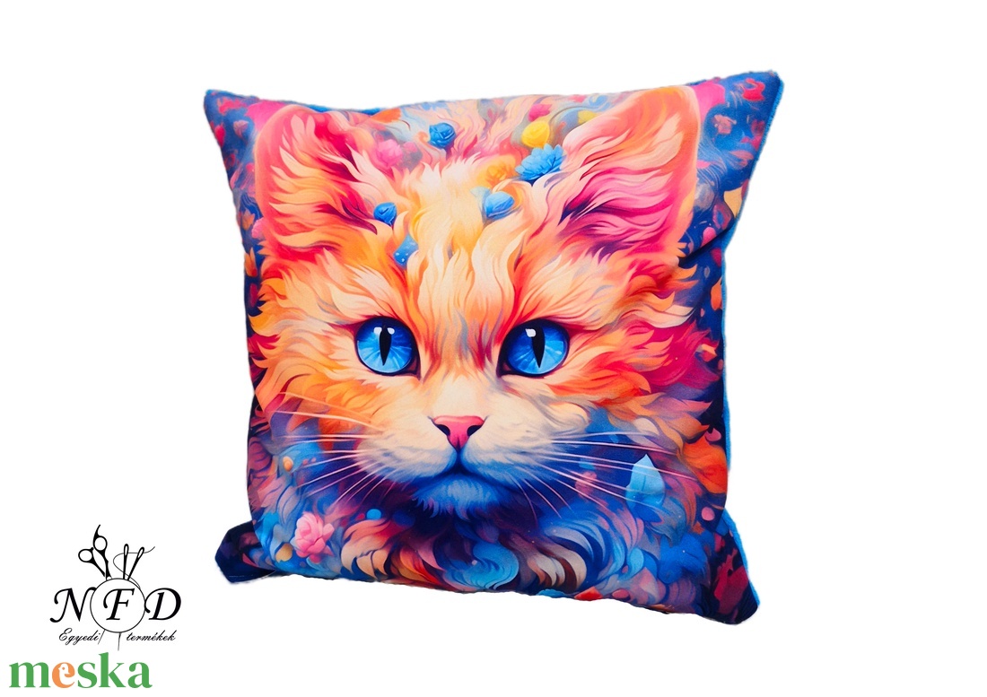 Gyönyörű egyedi dekorpárna kékszemű cica mintával!(csak huzat!) - otthon & életmód - lakástextil - párna & párnahuzat - díszpárna (belsővel együtt) - Meska.hu
