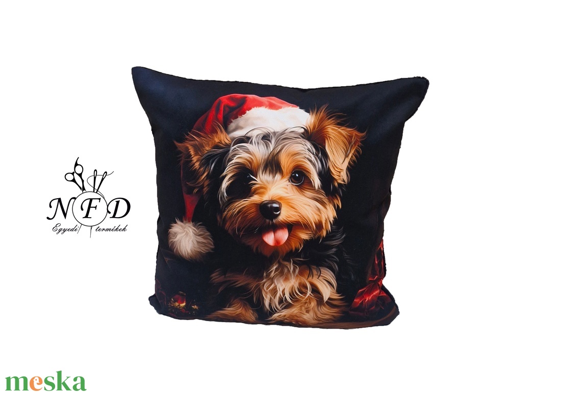 Gyönyörű egyedi dekorpárna Yorki mikulás sapkában mintával!(csak huzat!) - otthon & életmód - lakástextil - párna & párnahuzat - díszpárna (belsővel együtt) - Meska.hu