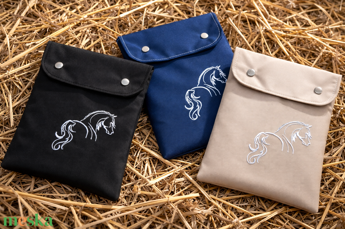 Lóútlevél tartó - otthon & életmód - kisállatoknak - más házikedvenceknek - Meska.hu