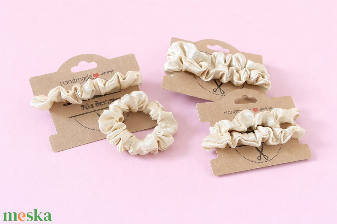 Szatén schrunchie  - ruha & divat - hajdísz & hajcsat - hajgumi - Meska.hu