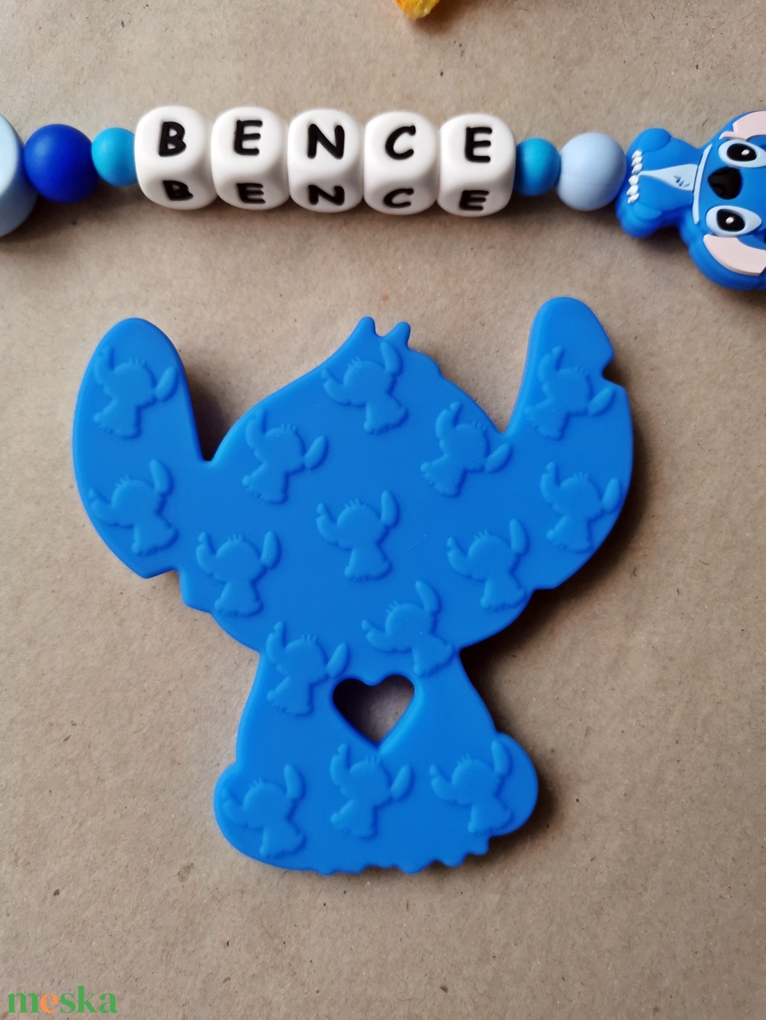 Rágcsalánc névvel - Stitch rágókával - játék & sport - 3 éves kor alattiaknak - rágóka - Meska.hu