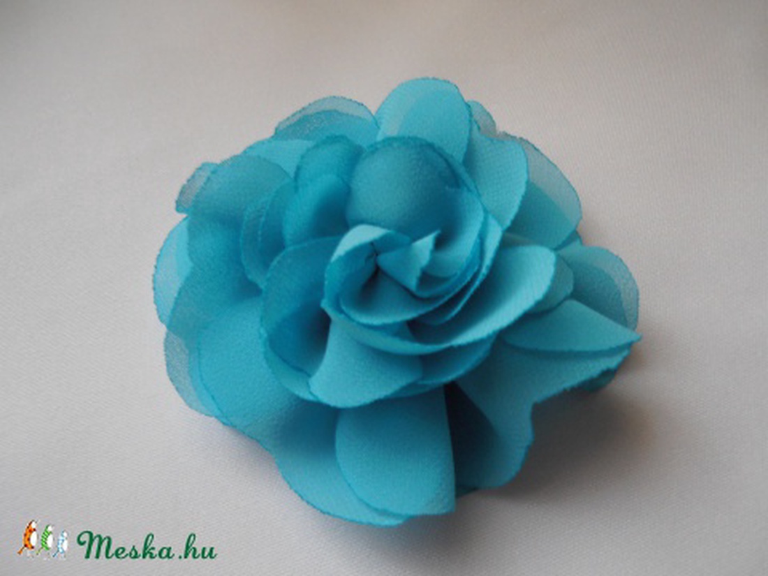 Türkiz virág kitűzők ballagási ruhára -  - Meska.hu