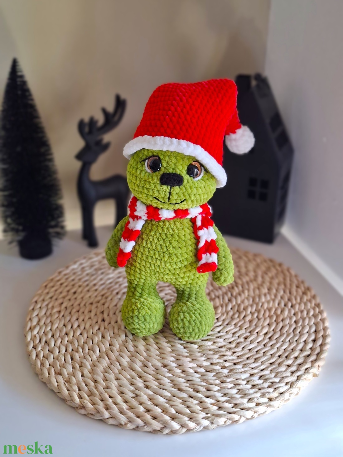 Horgolt karácsonyi baby Grinch - játék & sport - plüssállat & játékfigura - plüss mesefigurák - Meska.hu
