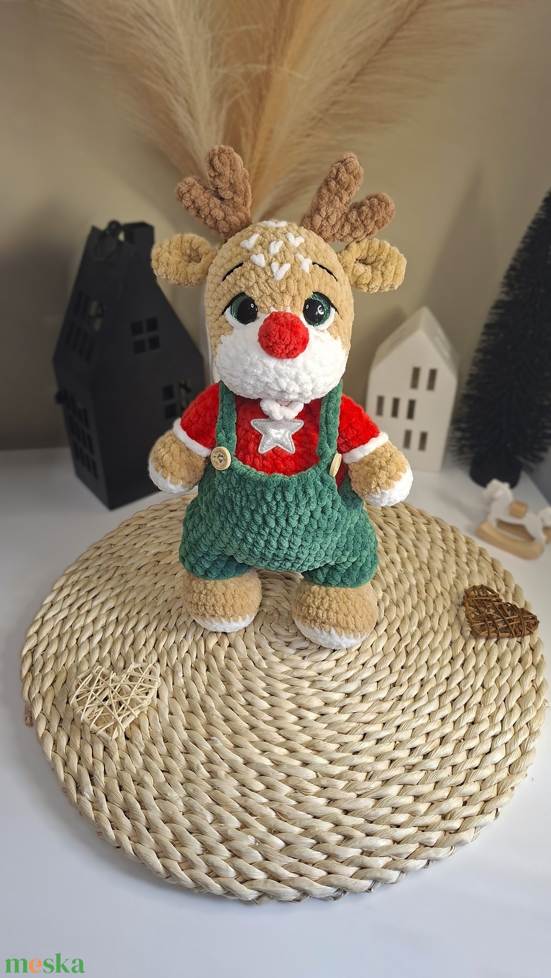 Horgolt rénszarvas - ruhában - játék & sport - plüssállat & játékfigura - más figura - Meska.hu