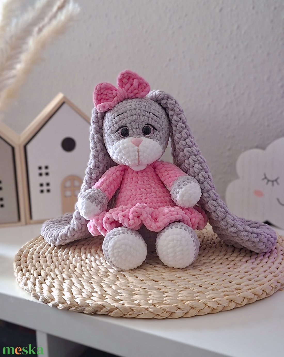 Horgolt nyuszilány � hosszú fülekkel, szürke-rózsaszín színben - játék & sport - plüssállat & játékfigura - nyuszi - Meska.hu