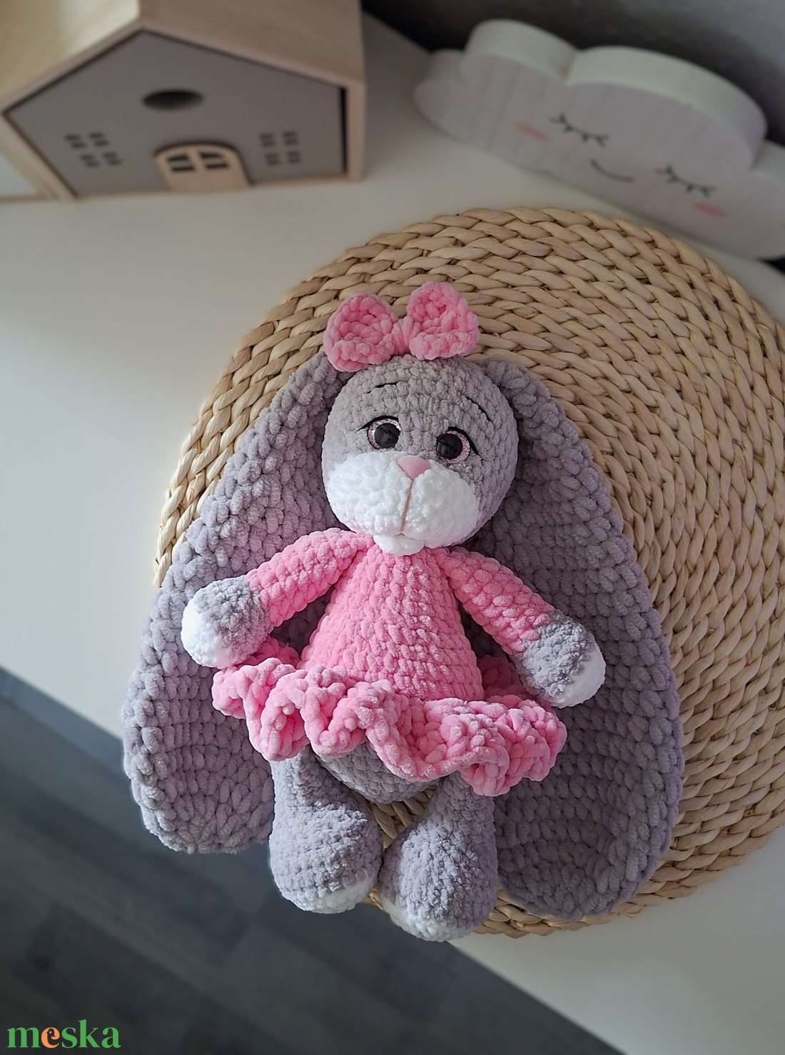 Horgolt nyuszilány � hosszú fülekkel, szürke-rózsaszín színben - játék & sport - plüssállat & játékfigura - nyuszi - Meska.hu