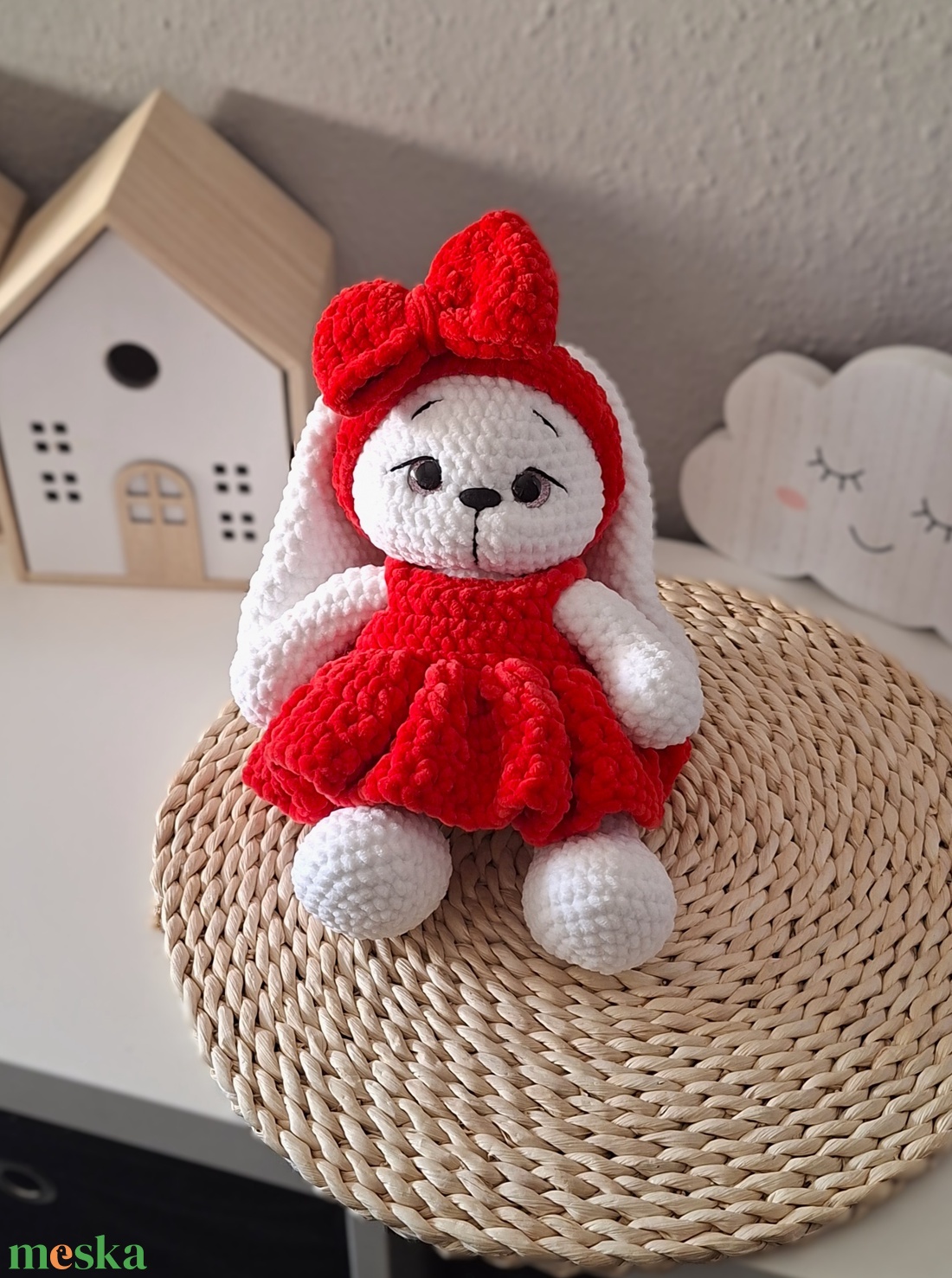 Horgolt nyuszilány- piros ruhában - játék & sport - plüssállat & játékfigura - nyuszi - Meska.hu
