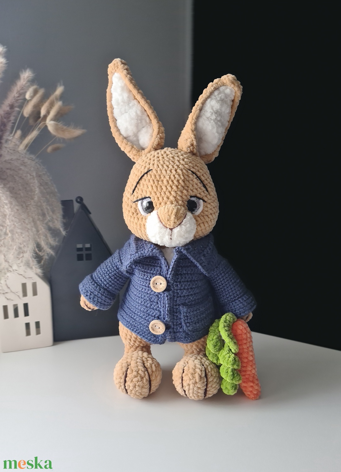 Horgolt Nyúl Péter � farmerkék kabátban (horgolt répával) - játék & sport - plüssállat & játékfigura - nyuszi - Meska.hu