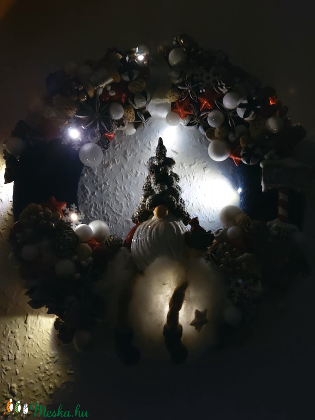 Világító karácsonyi manó kopogtató - karácsony - adventi díszek - adventi ajtódísz - Meska.hu