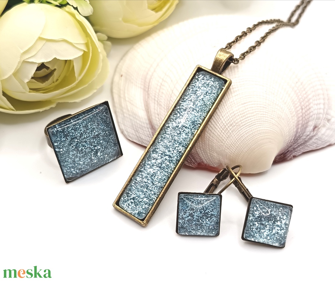 Antik bronz nyaklánc - ékszer - fülbevaló - lógó fülbevaló - Meska.hu Antik bronz nyaklánc - ékszer - fülbevaló - lógó fülbevaló - Meska.hu