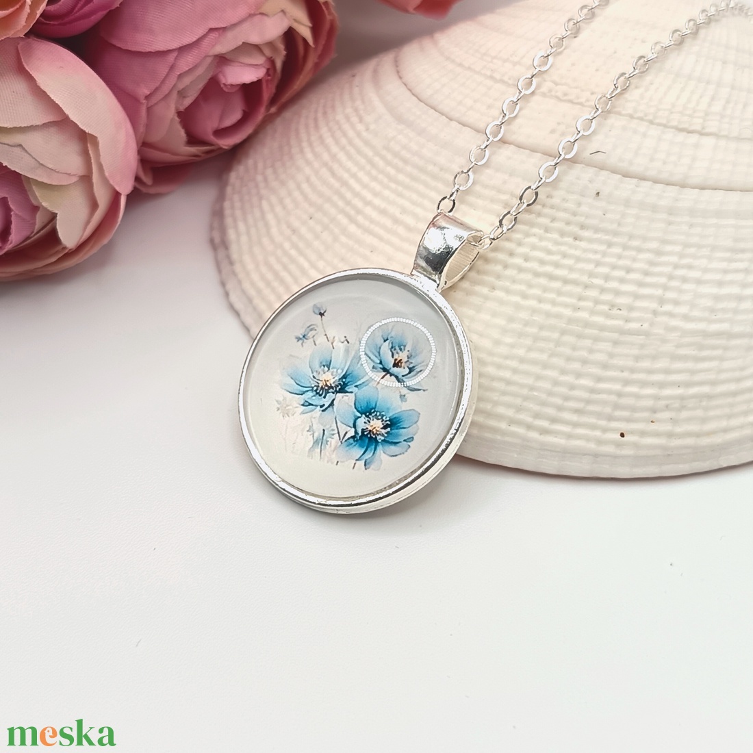 Ezüst nyaklánc  kék virágmintás lencsével - ékszer - fülbevaló - lógó fülbevaló - Meska.hu
