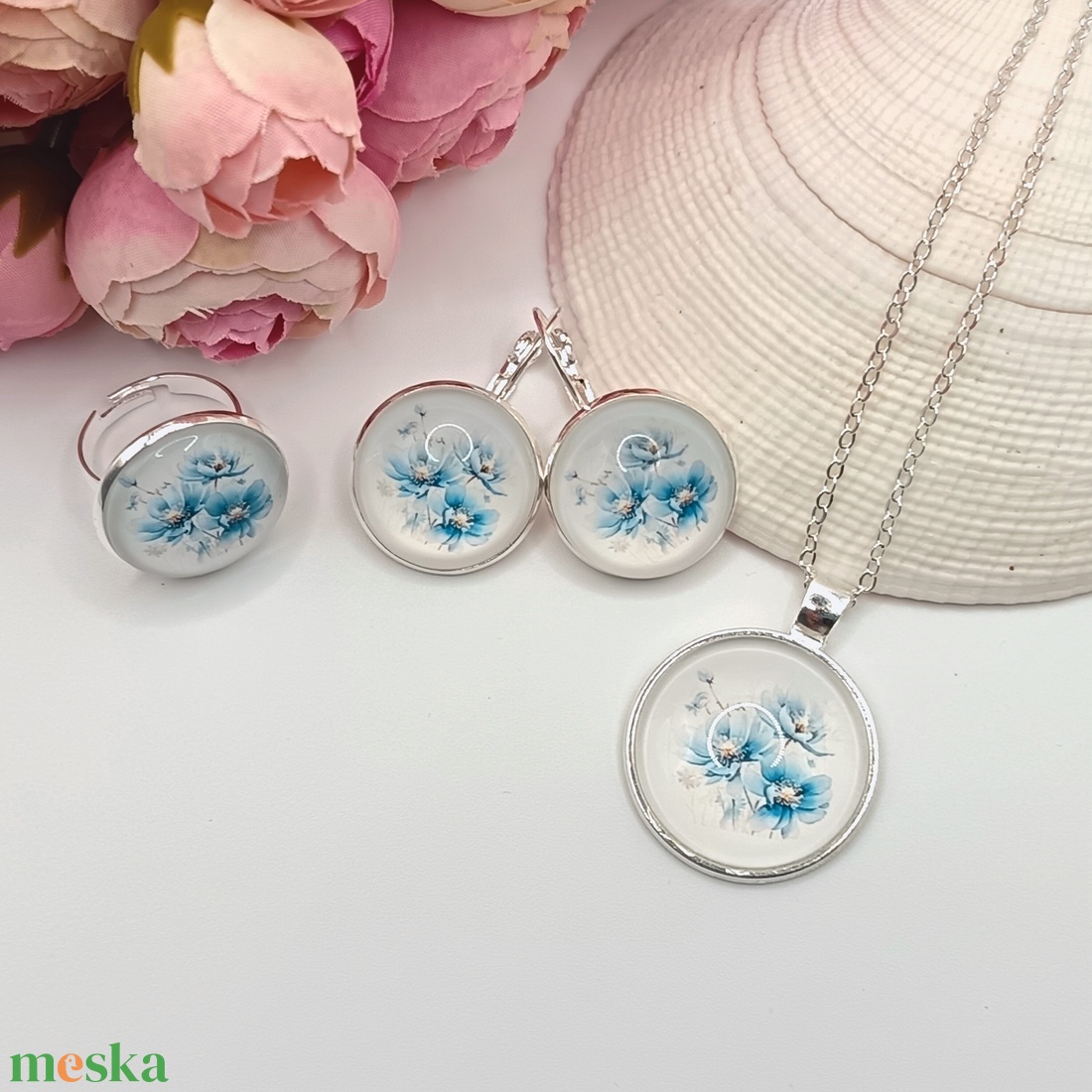 Ezüst nyaklánc  kék virágmintás lencsével - ékszer - fülbevaló - lógó fülbevaló - Meska.hu