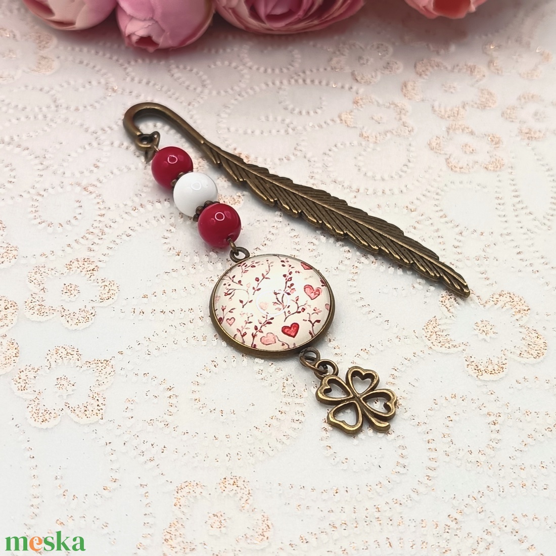 Antik bronz könyvjelző � piros szívecskés lencsével - könyv & zene - könyvjelző - Meska.hu