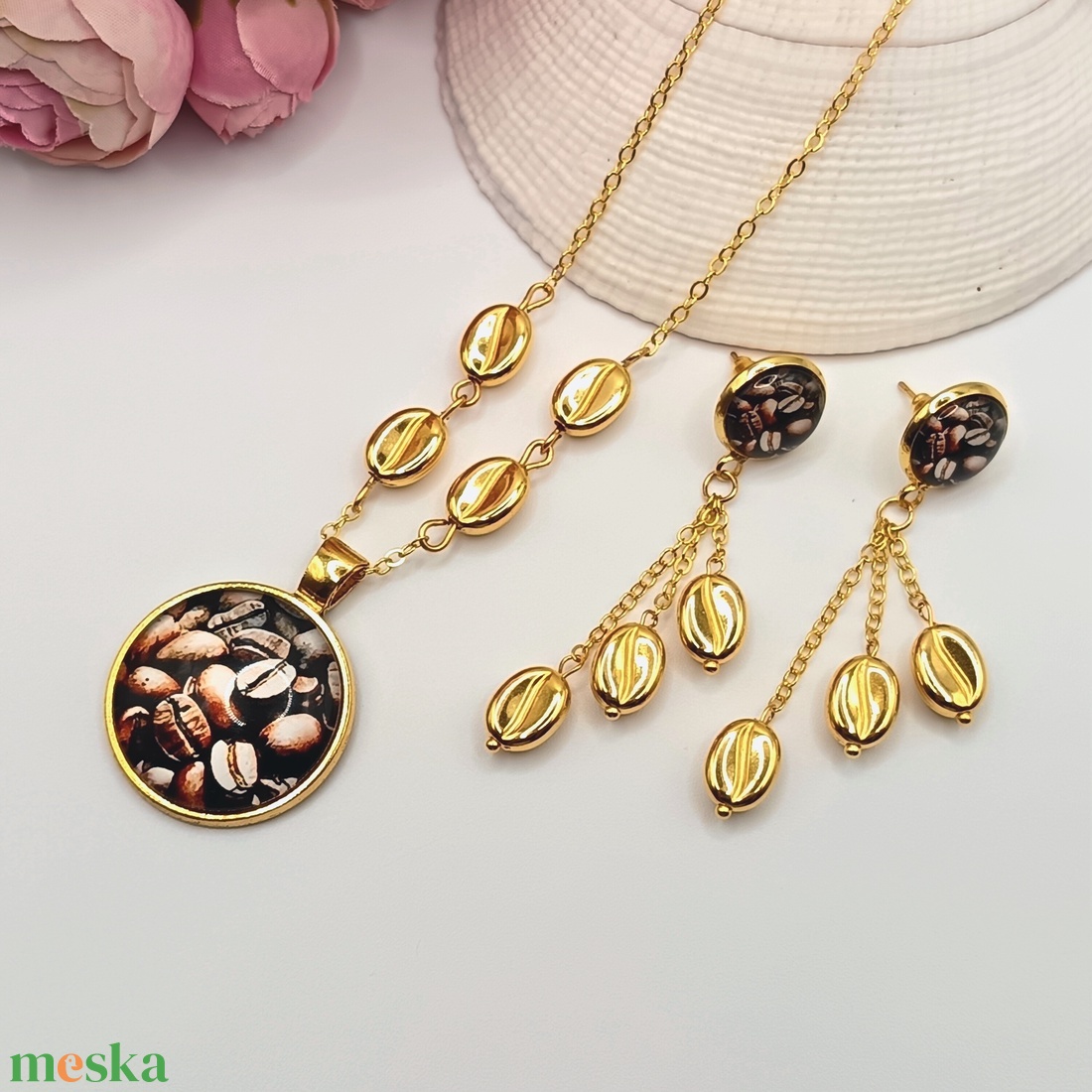 Arany nyaklánc � kávészemes lencsével, arany kávészemgyöngyökkel - ékszer - nyaklánc - medál - Meska.hu