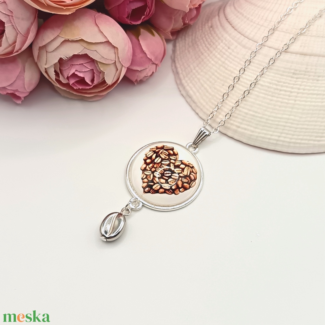 Ezüst nyaklánc � kávészív lencsével, ezüst kávészemgyönggyel - ékszer - nyaklánc - medál - Meska.hu