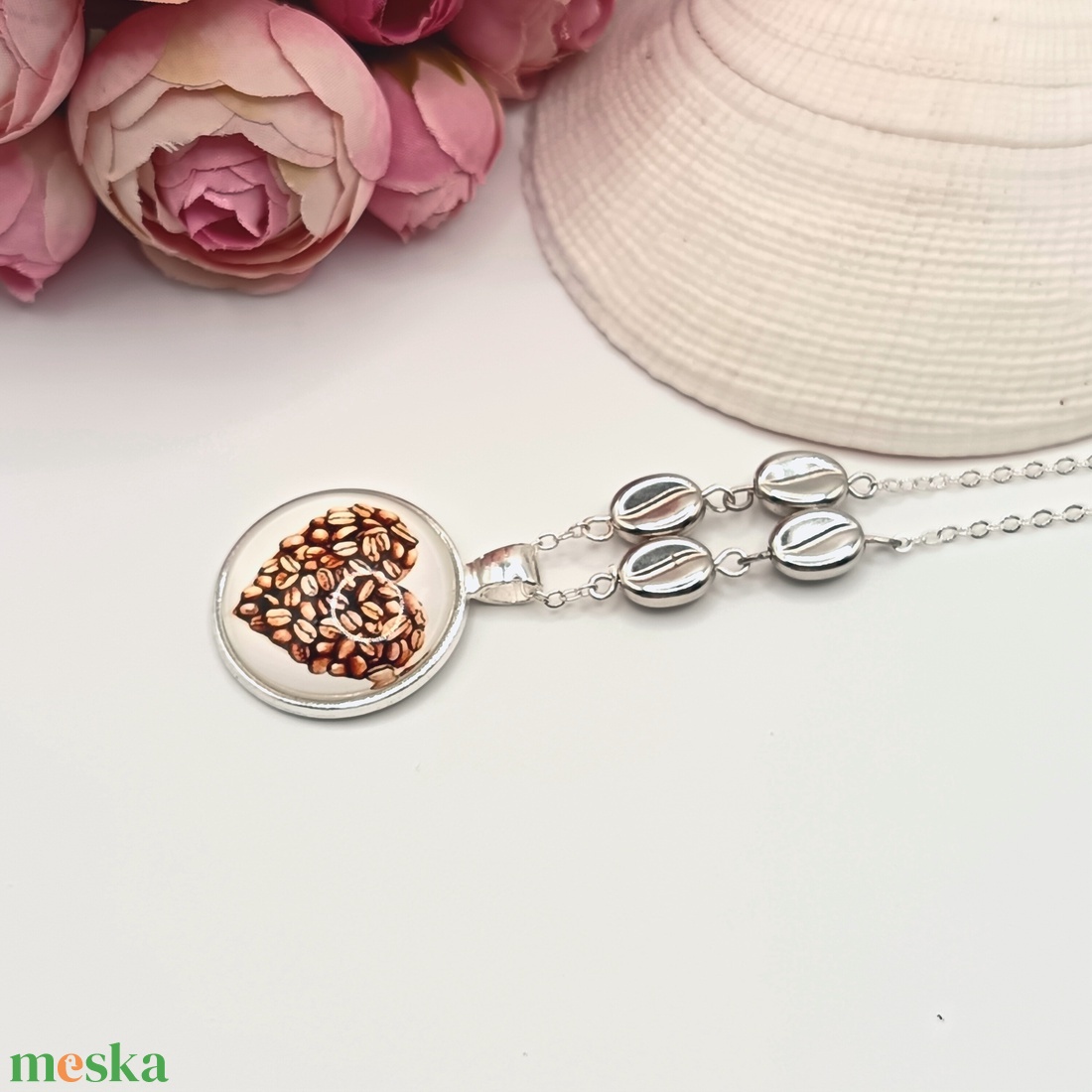 Ezüst nyaklánc � kávészív lencsével, ezüst kávészemgyönggyel - ékszer - nyaklánc - medál - Meska.hu