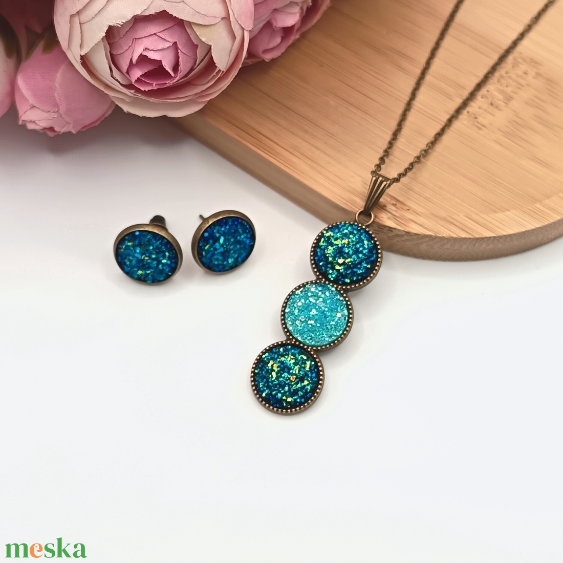 Antik bronz ékszerszett � csillogó kék / világoskék lencsével - ékszer - ékszerszett - Meska.hu