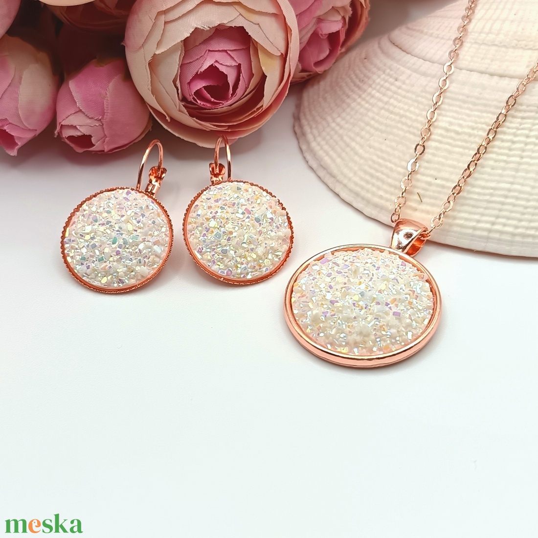 Rózsaarany ékszerszett � csillogó fehér lencsével - ékszer - ékszerszett - Meska.hu