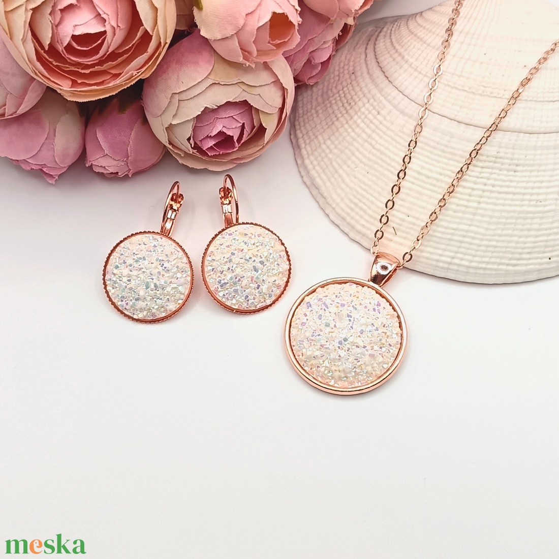 Rózsaarany ékszerszett � csillogó fehér lencsével - ékszer - ékszerszett - Meska.hu